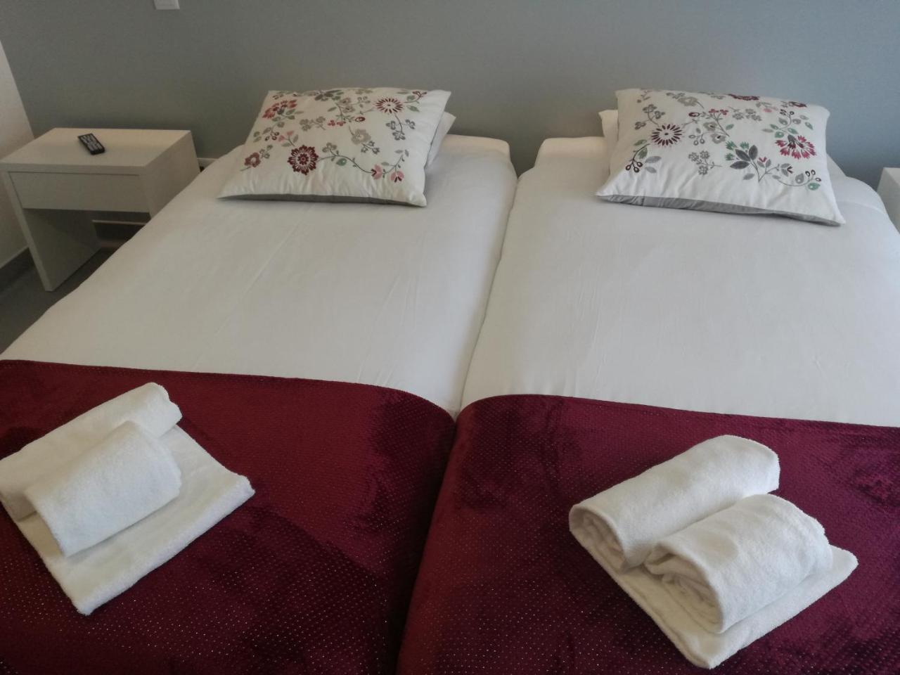 Maria Violeta Tourism Apartment Cadaval Esterno foto